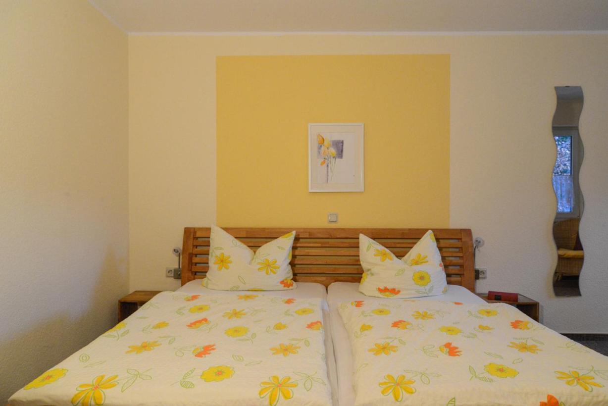 Gaestehaus Simonis Punderich Bagian luar foto